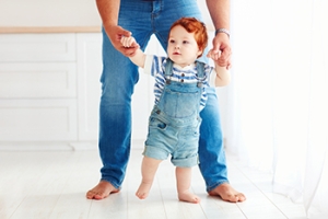 When Should Toddlers Start Wearing Shoes?